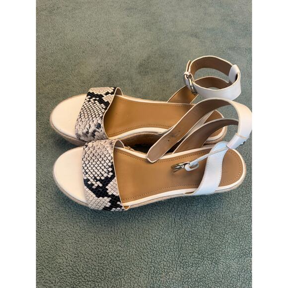 Marc Fisher LTD Espadrille Platform Wedges Size 9 - Picture 3 of 7